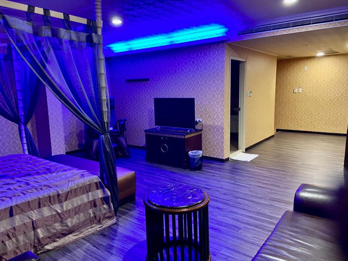 Huang Xing Motel Pingtung Kültér fotó